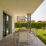 Oliveto 24 דירה *